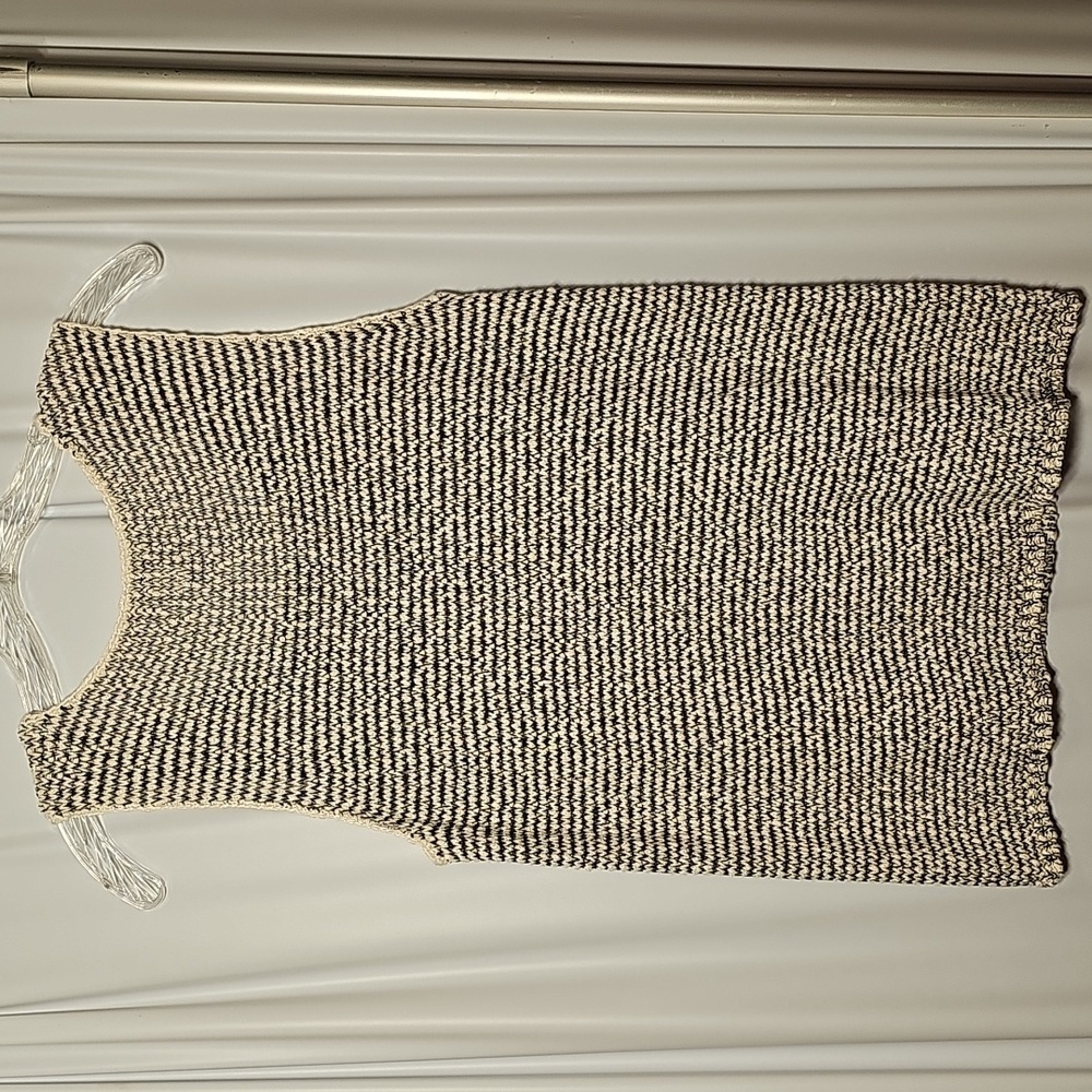 NWT Chico's Womens Black Off White Textured Knit Sleeveless Scoop Neck Sweater - Picture 3 of 6